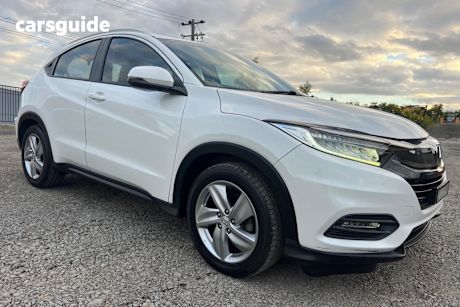 White 2019 Honda HR-V SUV VTI-S F