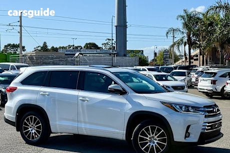 White 2019 Toyota Kluger SUV GRANDE F