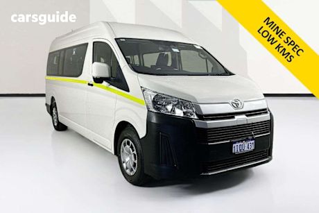 White 2020 Toyota HiAce Bus Commuter (12 Seats)