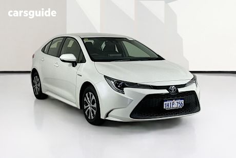 White 2021 Toyota Corolla Sedan Sx (Hybrid)