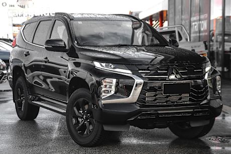 Black 2024 Mitsubishi Pajero Sport SUV GSR 4X4