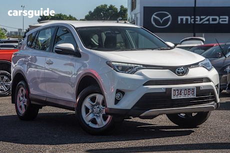 White 2018 Toyota RAV4 SUV GX 4X4