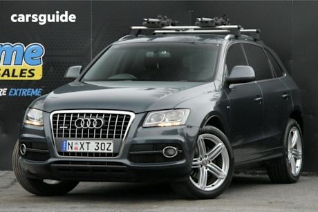 Grey 2010 Audi Q5 SUV TFSI 4WD