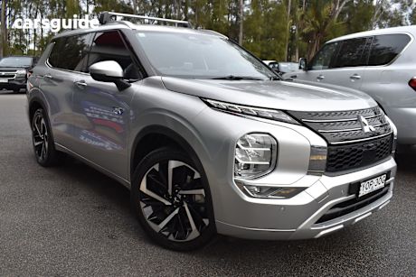 Silver 2023 Mitsubishi Outlander SUV PHEV EXCEED TOURER 4X4