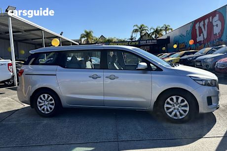 Silver 2015 Kia Carnival Wagon S