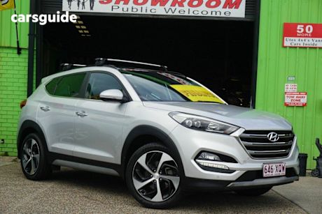 Silver 2017 Hyundai Tucson SUV HIGHLANDER 4X4
