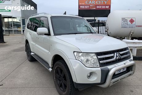 White 2006 Mitsubishi Pajero SUV EXCEED 4X4