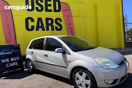 Silver 2004 Ford Fiesta Hatch GHIA WP