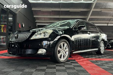 Black 2010 Toyota Crown Sedan MAJESTA G TYPE V8 4DR SEDAN 8SP AUTO 4.6I