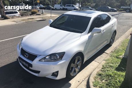 White 2013 Lexus IS Sedan