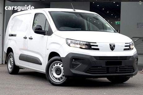 White 2025 Peugeot Partner Commercial PRO F