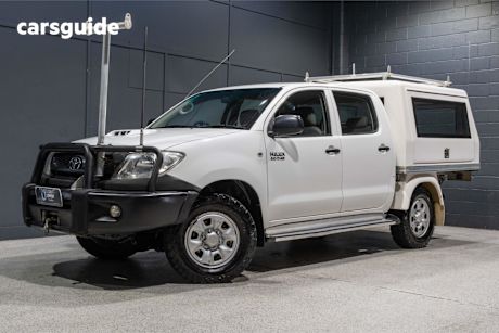White 2009 Toyota Hilux Ute Tray SR 4X4