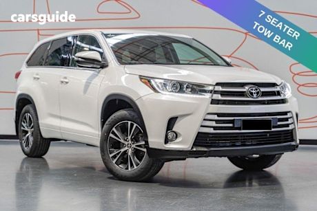 White 2019 Toyota Kluger SUV GX F