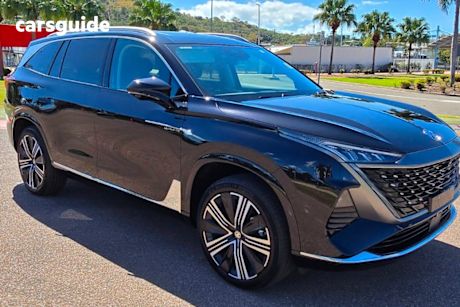 Black 2025 MG Qs Wagon Essence Awd