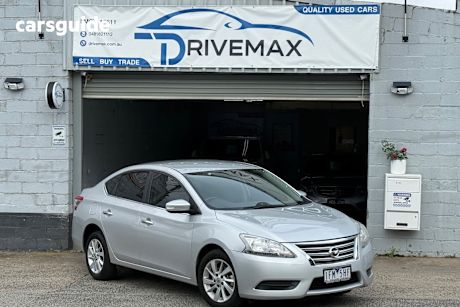 Silver 2015 Nissan Pulsar Sedan St