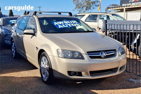 Grey 2008 Holden Berlina SUV R