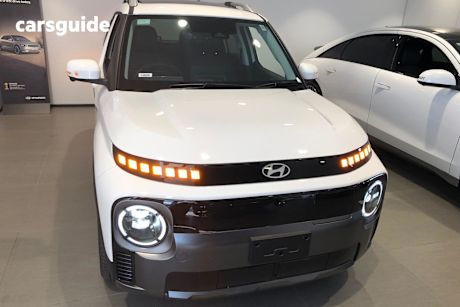 White 2025 Hyundai Inster SUV CROSS F