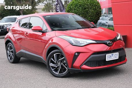 Red 2022 Toyota C-HR SUV KOBA F
