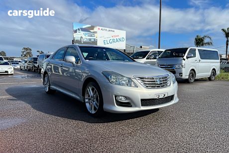 Silver 2008 Toyota Crown Sedan HYBRID