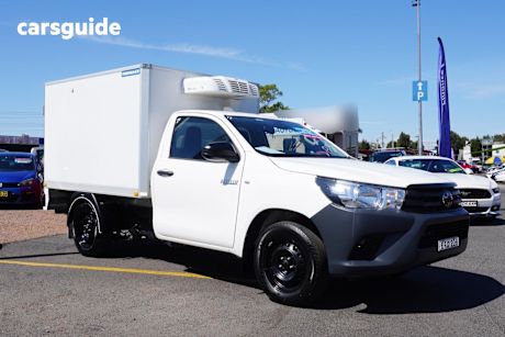 White 2021 Toyota Hilux Ute Tray WORKMATE R