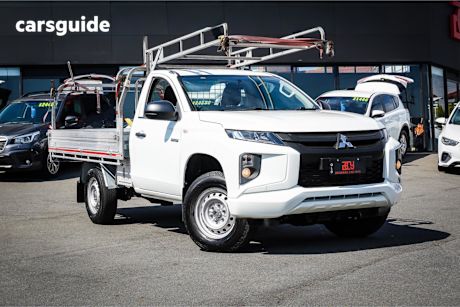 White 2018 Mitsubishi Triton Ute Tray GLX R