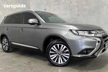 Silver 2021 Mitsubishi Outlander Wagon Ls 7 Seat (Awd)