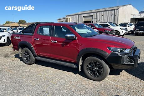 Red 2023 Mazda BT-50 Dual Cab Pick-up Thunder (4X4)