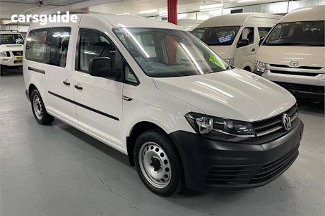 White 2015 Volkswagen Caddy Van Maxi Crewvan Tsi220