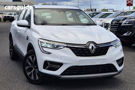 White 2023 Renault Arkana SUV ZEN F