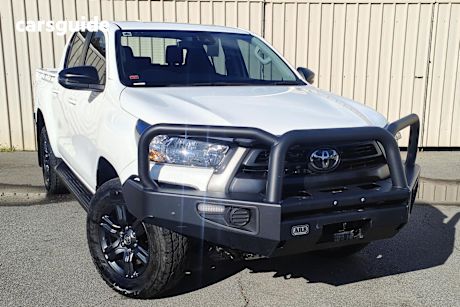 White 2022 Toyota Hilux Ute Tray SR 4X4