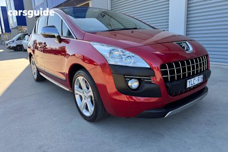 Red 2011 Peugeot 3008 Hatch XTE F