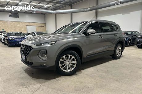 Grey 2019 Hyundai Santa FE SUV ACTIVE