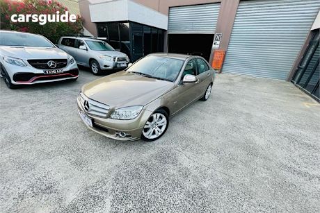 Gold 2008 Mercedes-Benz C220 Sedan Cdi Avantgarde