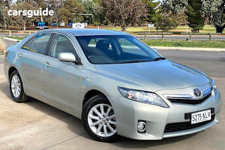 Silver 2011 Toyota Camry Sedan HYBRID F