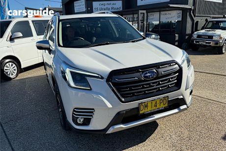 White 2022 Subaru Forester Wagon Hybrid S (Awd)