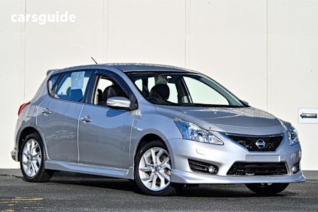 Grey 2014 Nissan Pulsar Hatch SSS F