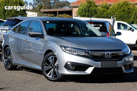 Silver 2016 Honda Civic Sedan Vti-Lx
