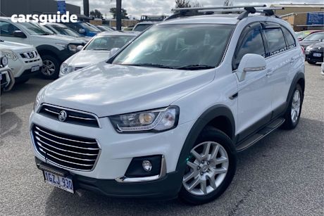 White 2017 Holden Captiva Wagon Active 7 Seater