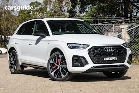 White 2025 Audi Q5 SUV 55 TFSI E S LINE 4X4
