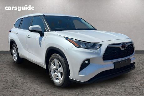 White 2023 Toyota Kluger SUV GX 4X4
