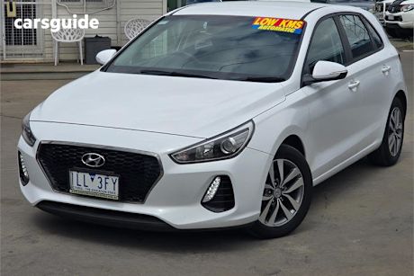 White 2017 Hyundai I30 Hatchback Active