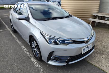Silver 2017 Toyota Corolla Sedan SX F
