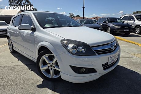 White 2009 Holden Astra Hatchback Sri