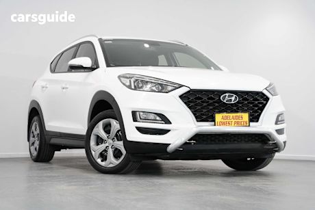White 2018 Hyundai Tucson SUV GO 4X4
