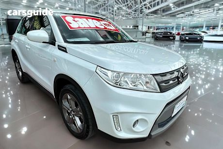White 2018 Suzuki Vitara SUV RT-S F