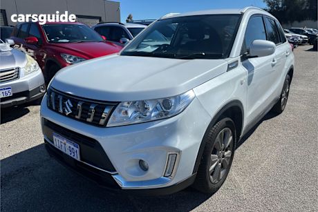 White 2020 Suzuki Vitara Wagon