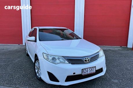 White 2012 Toyota Camry Sedan Altise