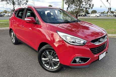 Red 2015 Hyundai IX35 SUV SE F