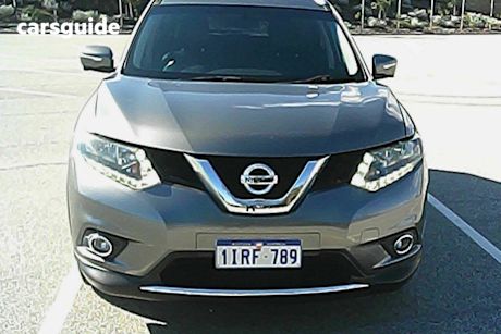 Grey 2016 Nissan X-Trail SUV