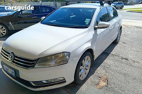 White 2014 Volkswagen Passat SUV 118 TSI 3C MY14